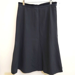 LIZ CLAIBORNE size 6 Flare Knee Length Black Skirt Velvet Trim Zip Lined